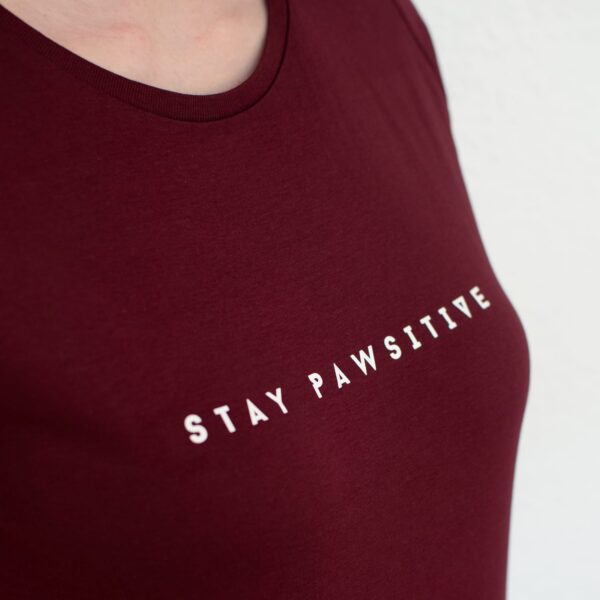 T-Shirt "Stay Pawsitive" – Bild 3