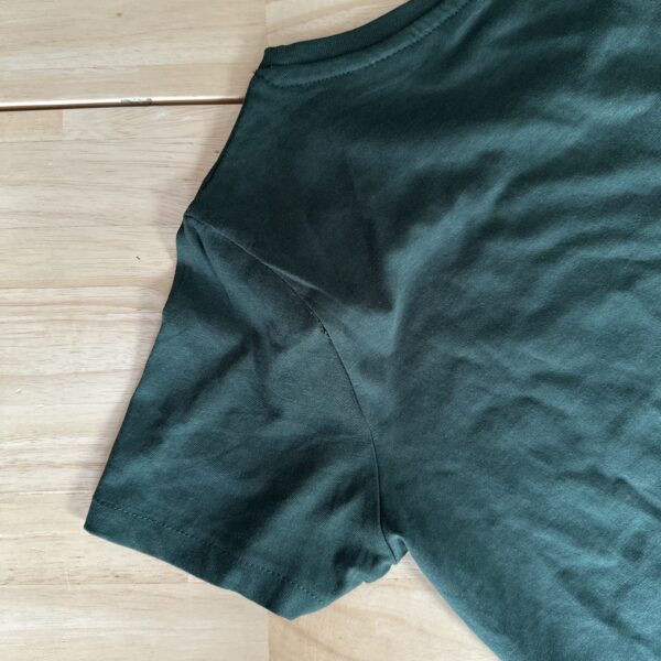 T-Shirt "Rockin the dog mom life" Dunkelgrün S [Second Chance] – Bild 2